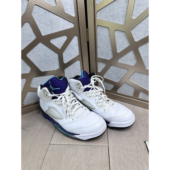 Air Jordan 5 sz 9 Retro 2013 Men basketball sneakers 136027-108 White Purple main image 5